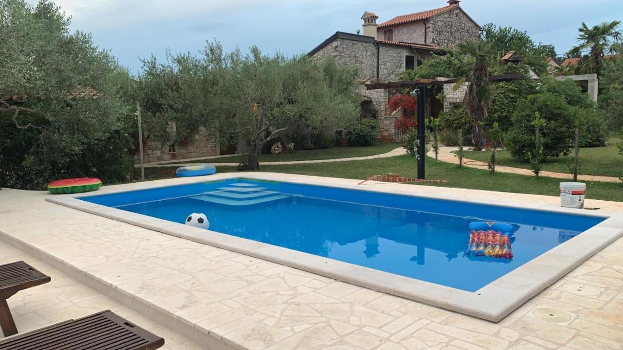 Appartment Hacienda Monica Умаг Екстериор снимка